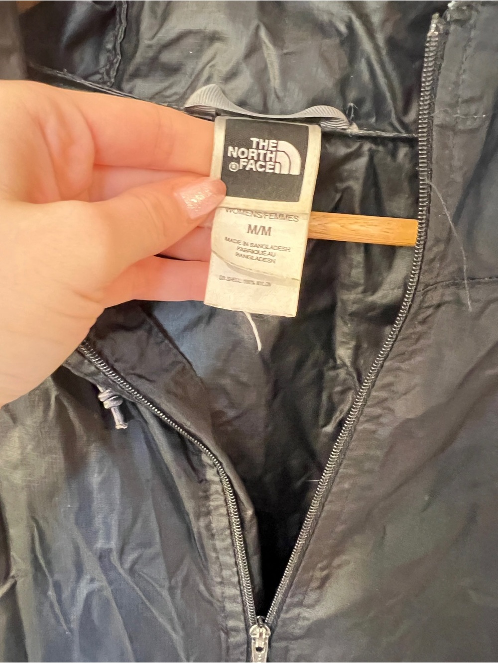 The North Face Women's Black Hooded Packable Jacket with Blue Lining - Picture 5 of 6